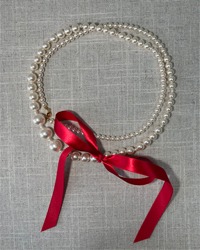 pearl ribbon nacklace