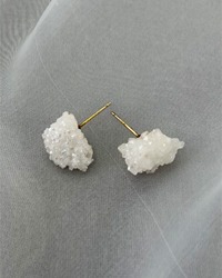 Gemstone earring