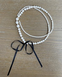 vintage pearl ribbon necklace