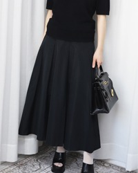 (marlenedam italy)black balloon skirt
