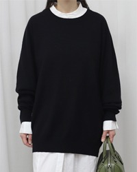 (pecrls &amp; cashmere)black cashmere knit